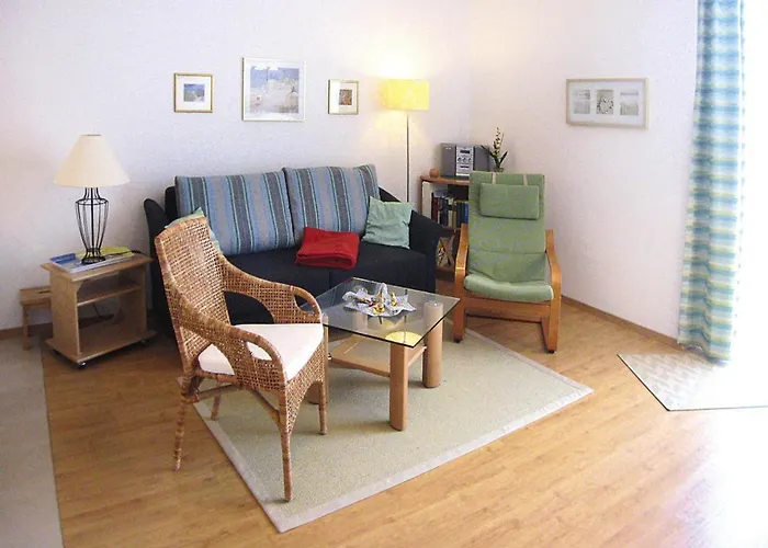 In With Community Pool Apartman