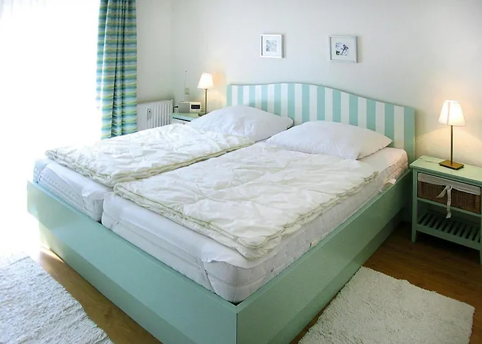 In With Community Pool Apartman