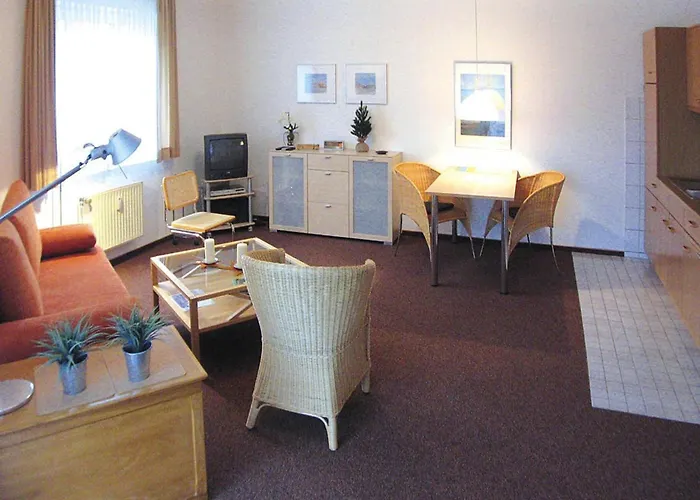 In With Community Pool Apartman *